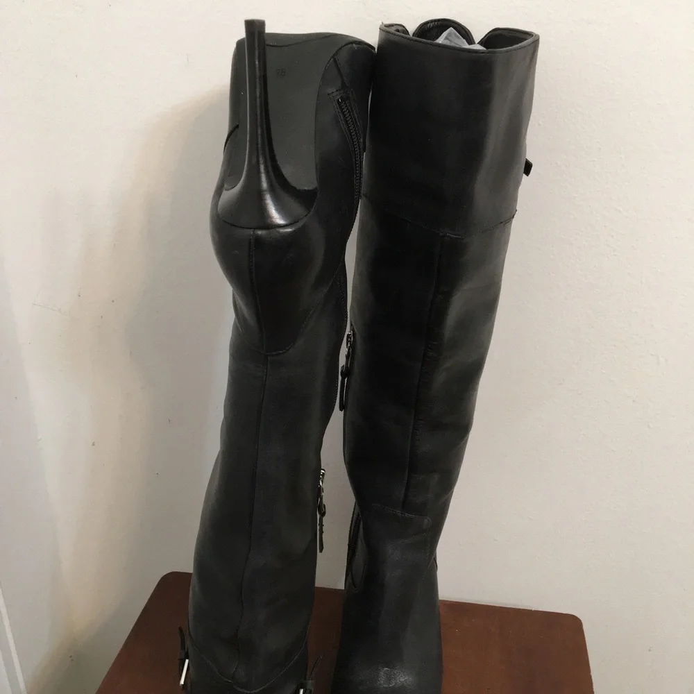 Lauren Ralph Lauren Knee Leather Boots Size 7B - Picture 11 of 15